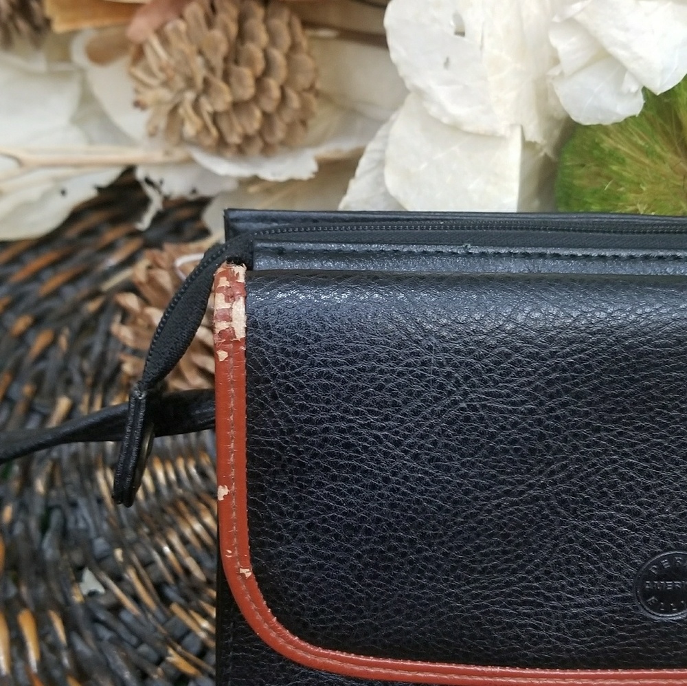 PERRY AMERICA ELLIS VINTAGE CROSSBODY BAG - Picture 4 of 8